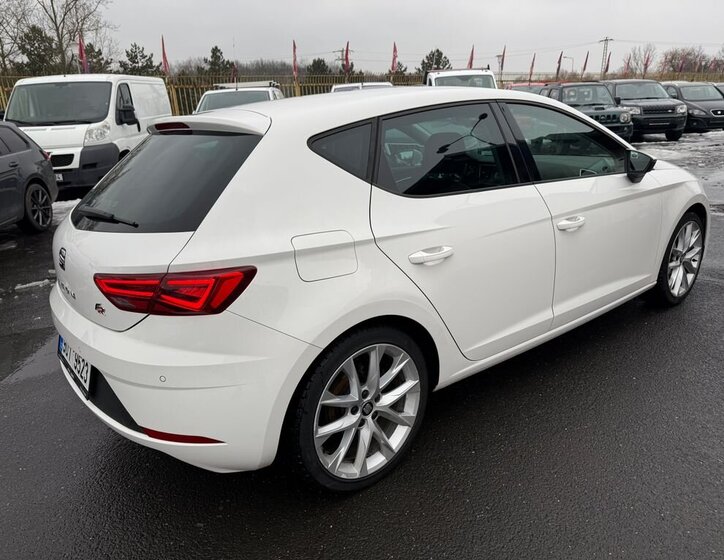 Seat Leon Hatchback 1,5 l 96 kw