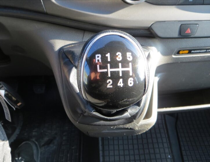 Ford Transit Sklápěč 2,0 l 125 kw