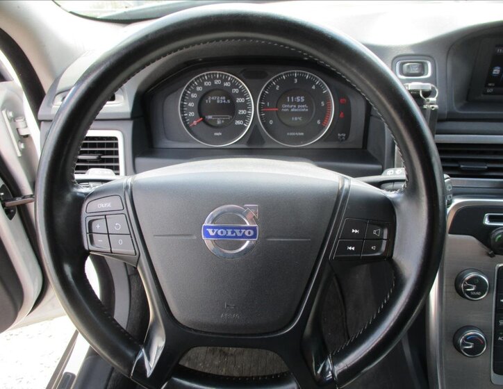 Volvo XC70 Kombi 2,4 l 120 kw