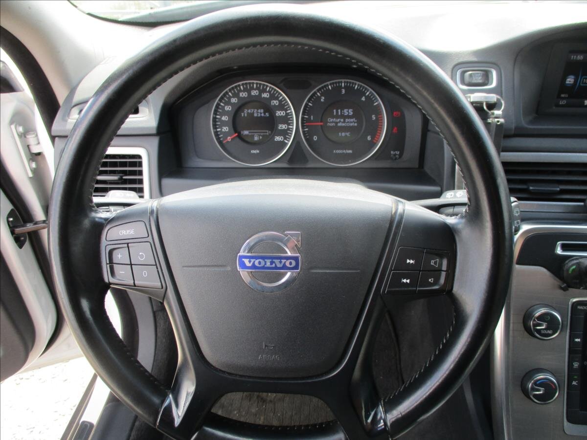 Volvo XC70 Kombi 2,4 l 120 kw