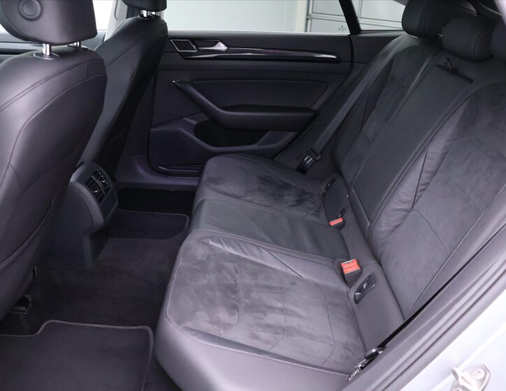 Volkswagen Arteon Liftback 2,0 l 140 kw