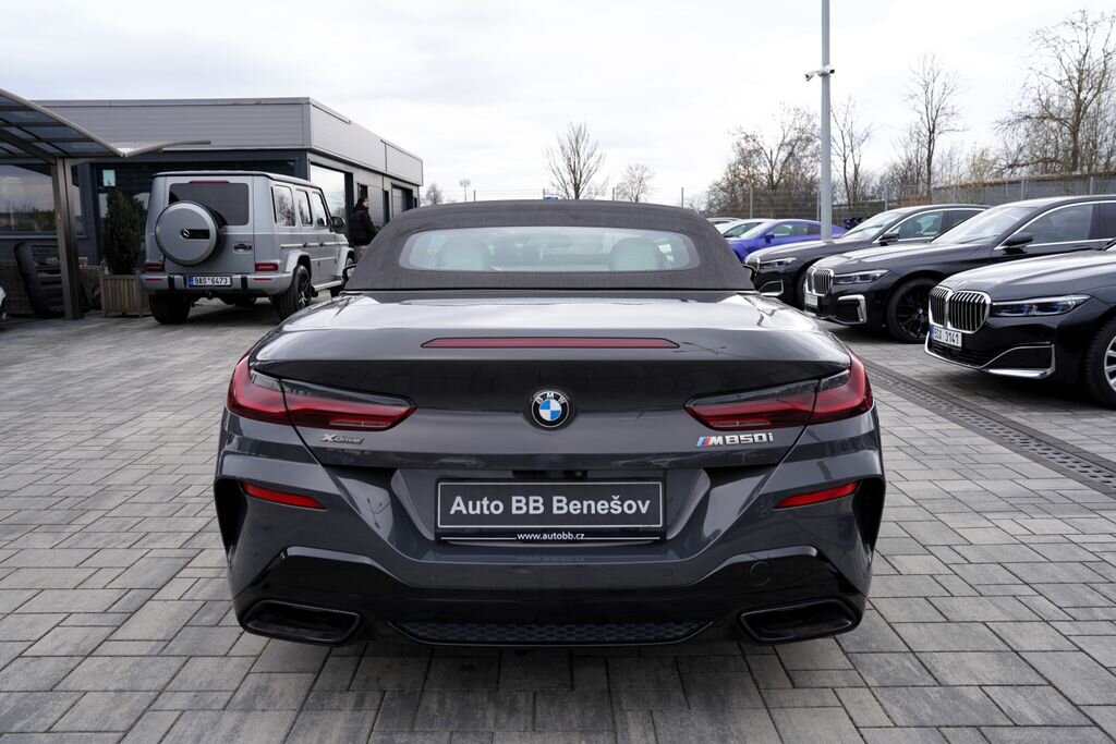BMW Řada 8 Kabriolet 4,4 l 390 kw