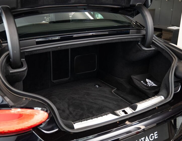 Bentley Continental GT Kupé 6,0 l 485 kw