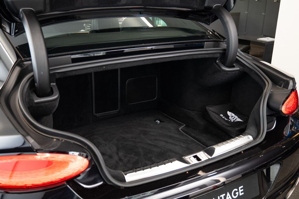 Bentley Continental GT Kupé 6,0 l 485 kw