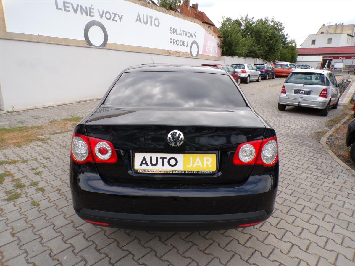 Volkswagen Jetta Sedan 1,4 l 90 kw