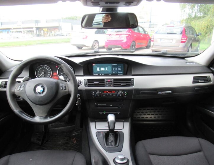 BMW Řada 3 Sedan 2,5 l 160 kw