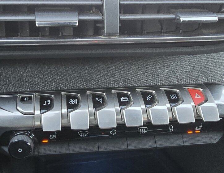 Peugeot 5008 SUV / Terénní 1,6 l 88 kw