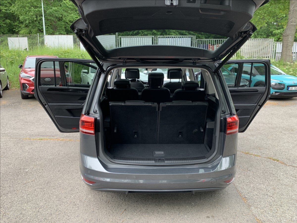 Volkswagen Touran Kombi 1,6 l 85 kw