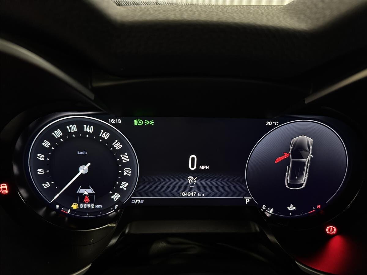 Alfa Romeo Stelvio SUV / Terénní 2,1 l 154 kw