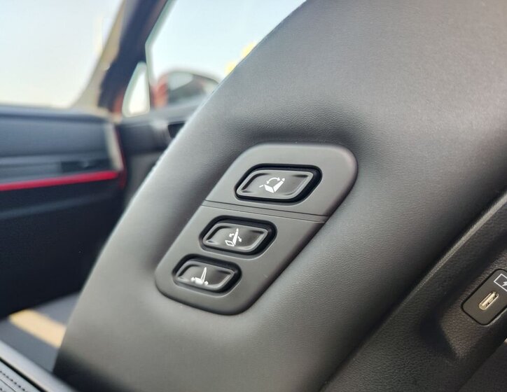 Hyundai Santa Fe SUV / Terénní 1,6 l 158 kw