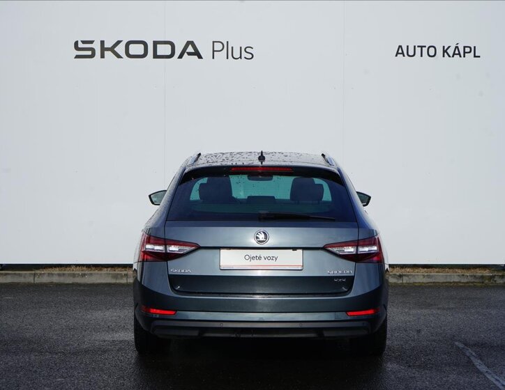 Škoda Superb Kombi 2,0 l 140 kw