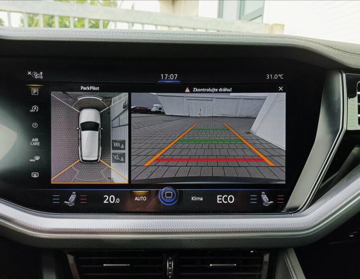 Volkswagen Touareg 12