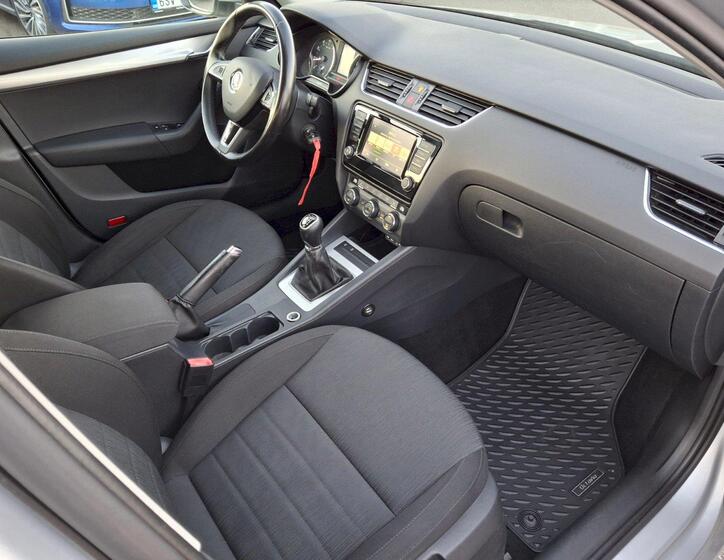 Škoda Octavia 16
