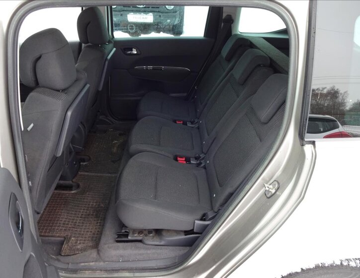 Peugeot 5008 MPV 1,6 l 115 kw