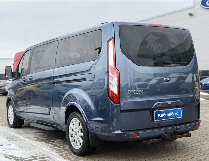 Ford Tourneo Custom 3