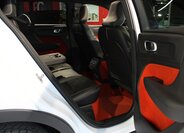 Volvo XC40 SUV / Terénní 2,0 l 140 kw