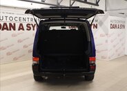 Volkswagen Caravelle Kombi 2,5 l 111 kw