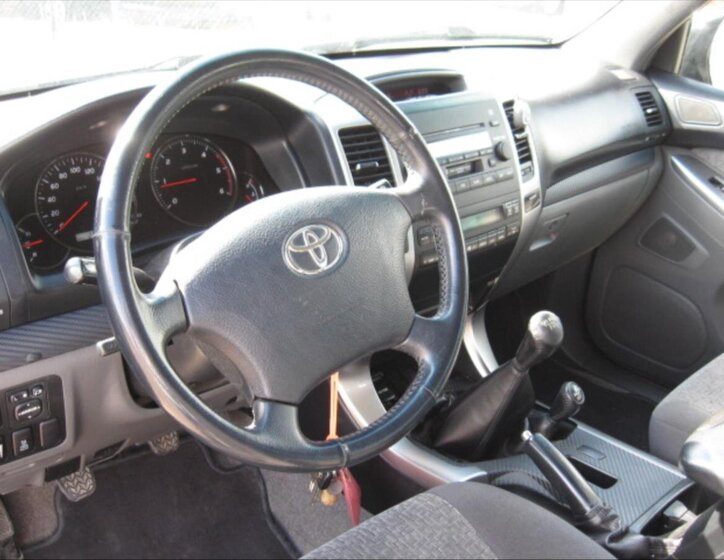 Toyota Land Cruiser SUV / Terénní 3,0 l 122 kw