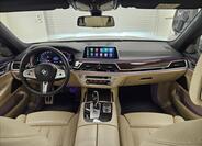 BMW Řada 7 24