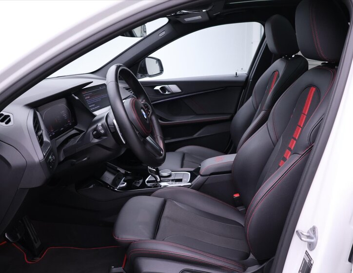 BMW Řada 1 Hatchback 2,0 l 195 kw