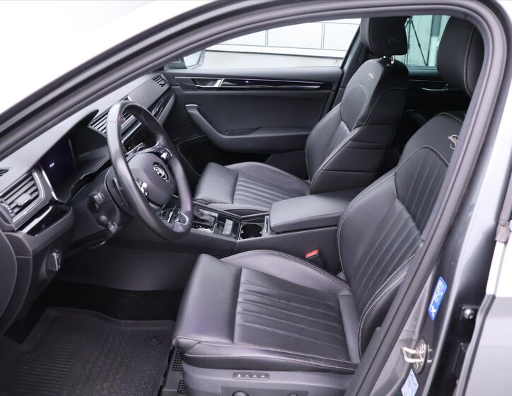 Škoda Superb Sedan / Limuzína 2,0 l 147 kw