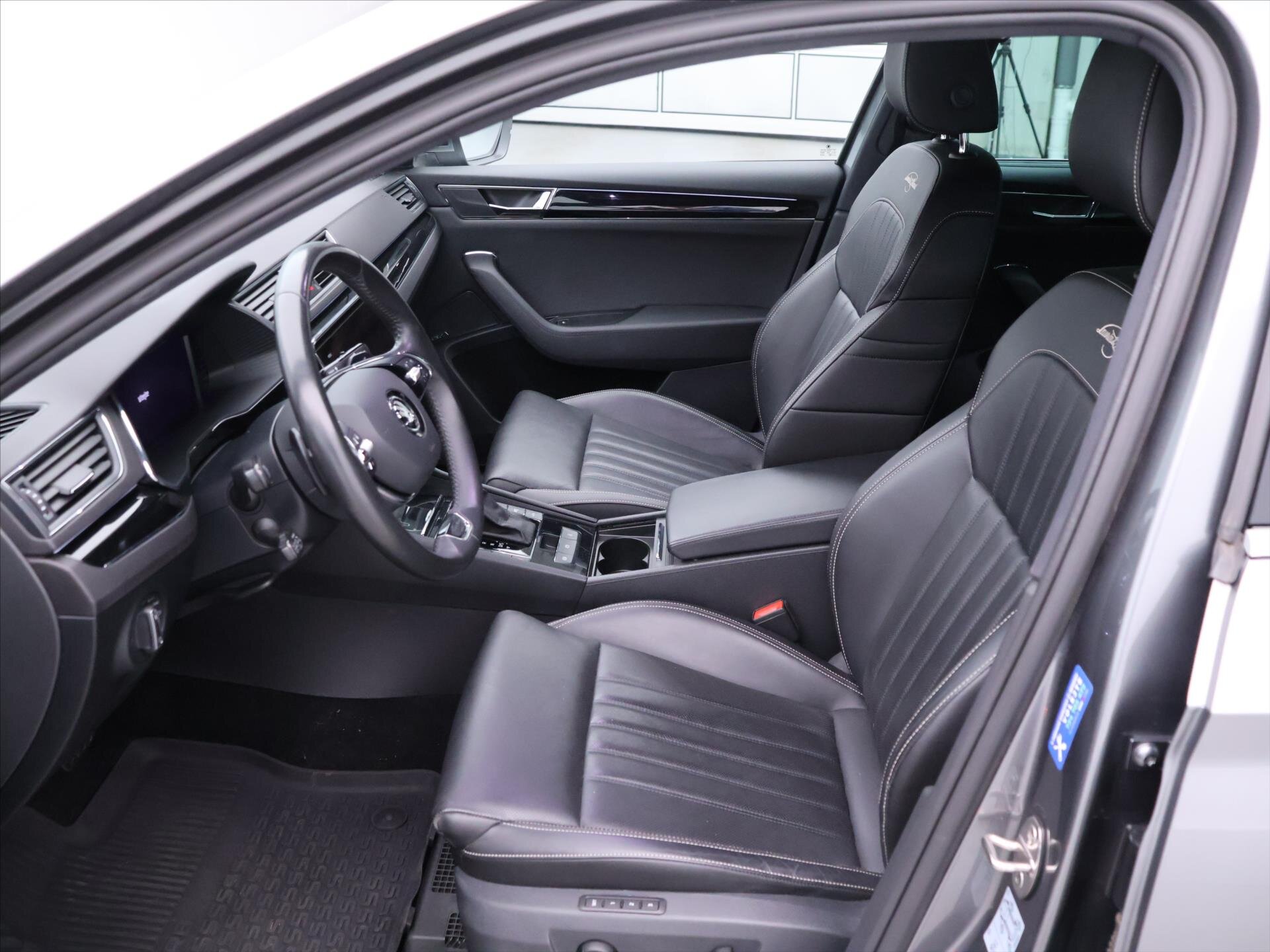 Škoda Superb Sedan / Limuzína 2,0 l 147 kw