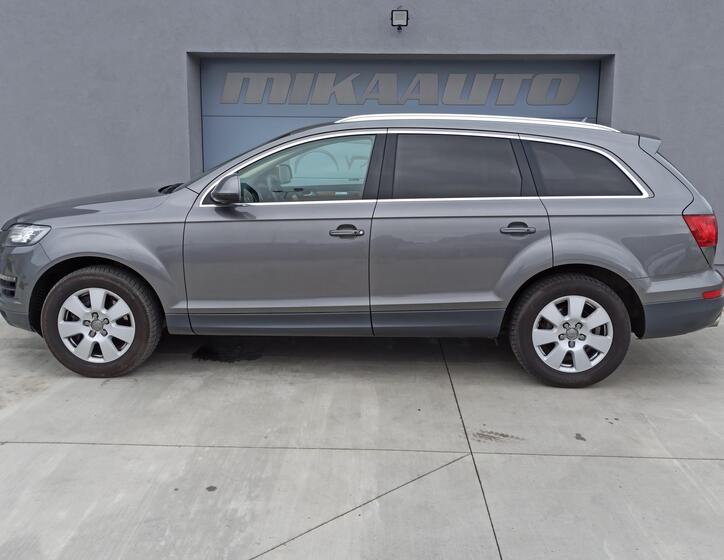 Audi Q7 7
