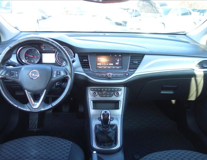 Opel Astra 16