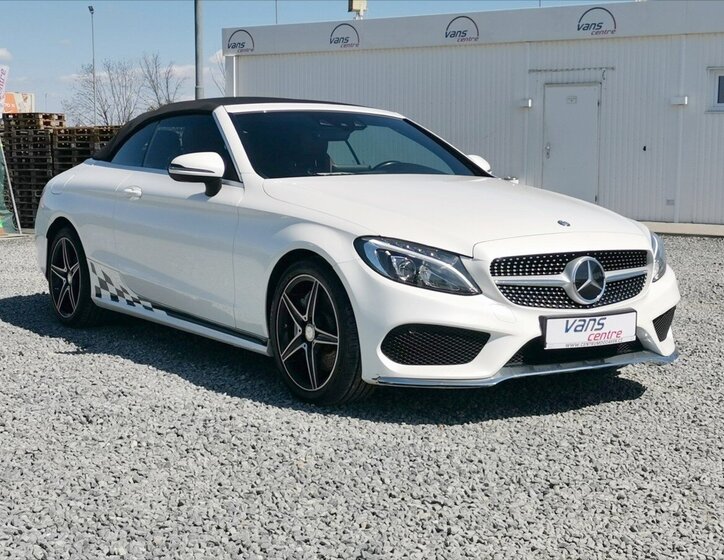 Mercedes-Benz Třídy C Kabriolet 2,0 l 180 kw