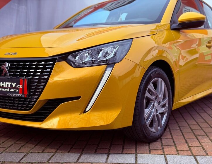 Peugeot 208 Hatchback 1,2 l 55 kw