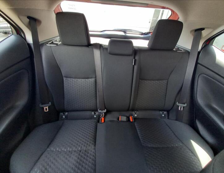 Toyota Yaris Cross 10