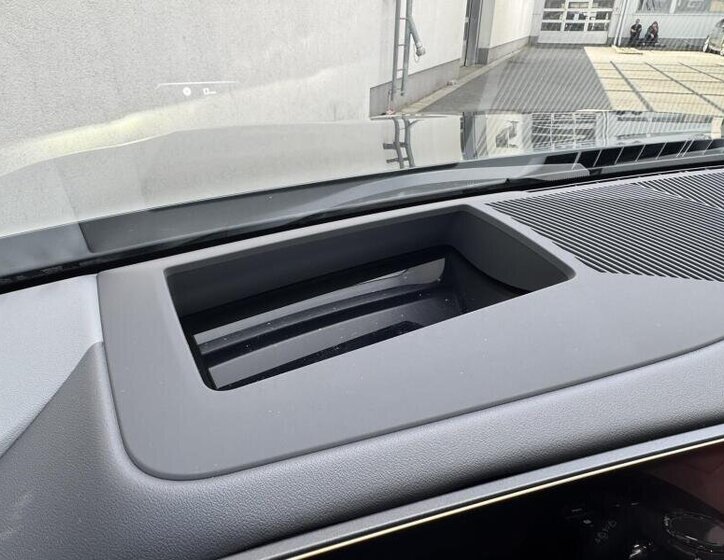 BMW i5 Ostatní 1,0 442 kw