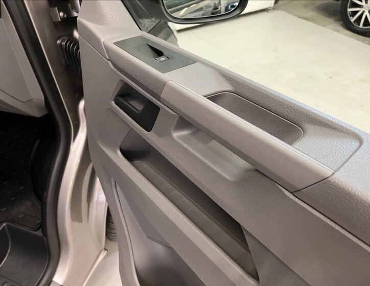 Volkswagen Transporter 21