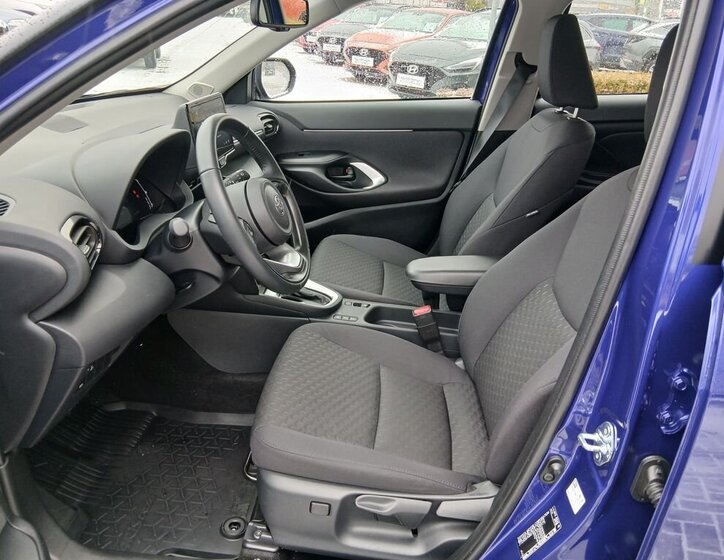 Toyota Yaris Cross 10