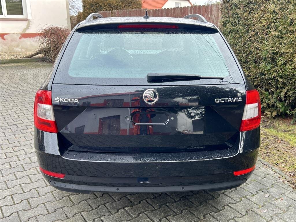 Škoda Octavia Kombi 2,0 l 110 kw