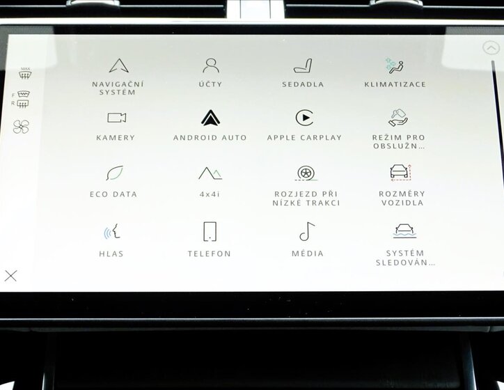 Land Rover Range Rover Velar SUV / Terénní 2,0 l 150 kw