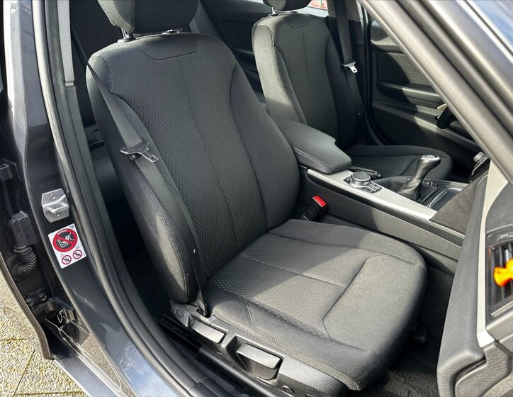 BMW Řada 3 Kombi 2,0 l 120 kw