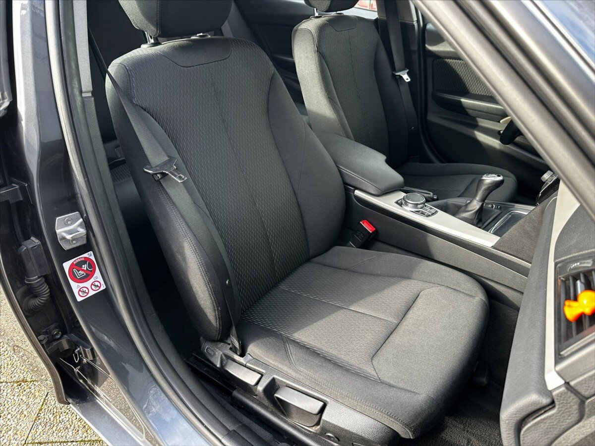 BMW Řada 3 Kombi 2,0 l 120 kw