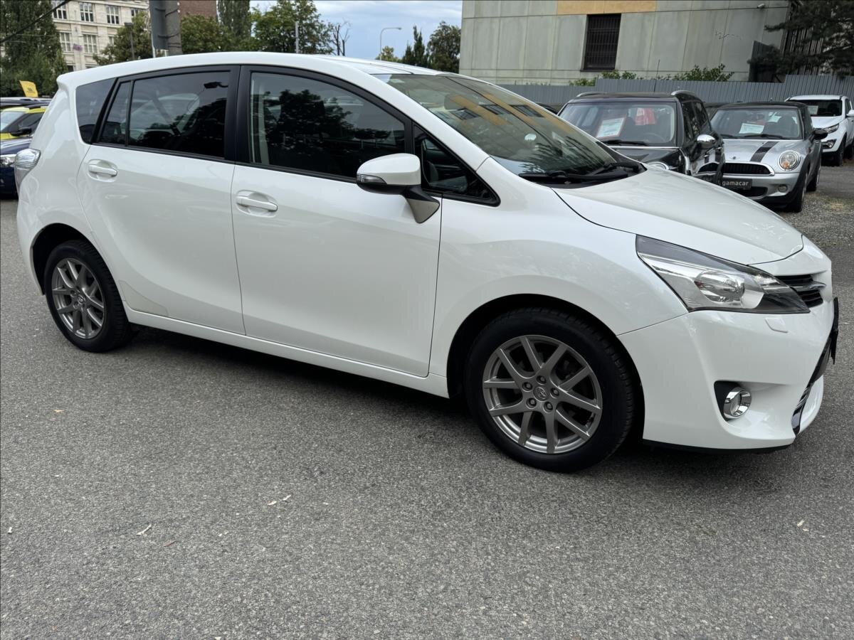 Toyota Verso MPV 2,0 l 91 kw