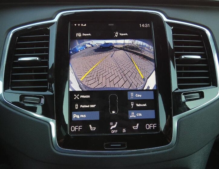 Volvo XC90 SUV / Terénní 2,0 l 173 kw