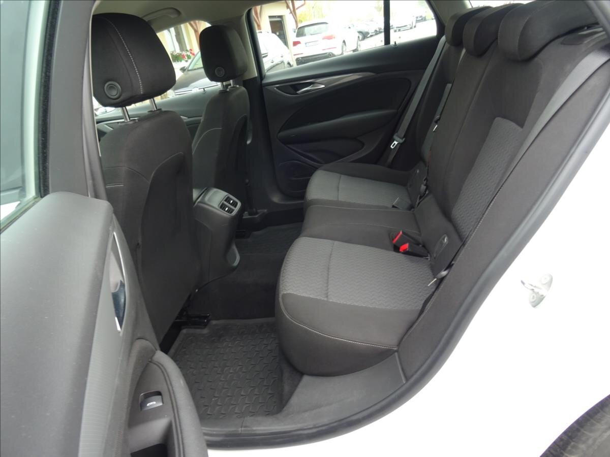 Opel Insignia Kombi 2,0 l 125 kw