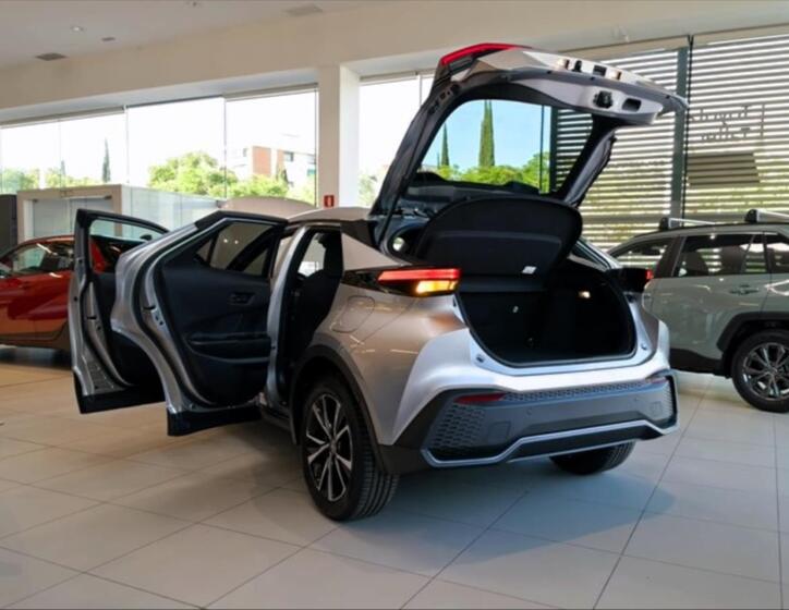 Toyota C-HR 7