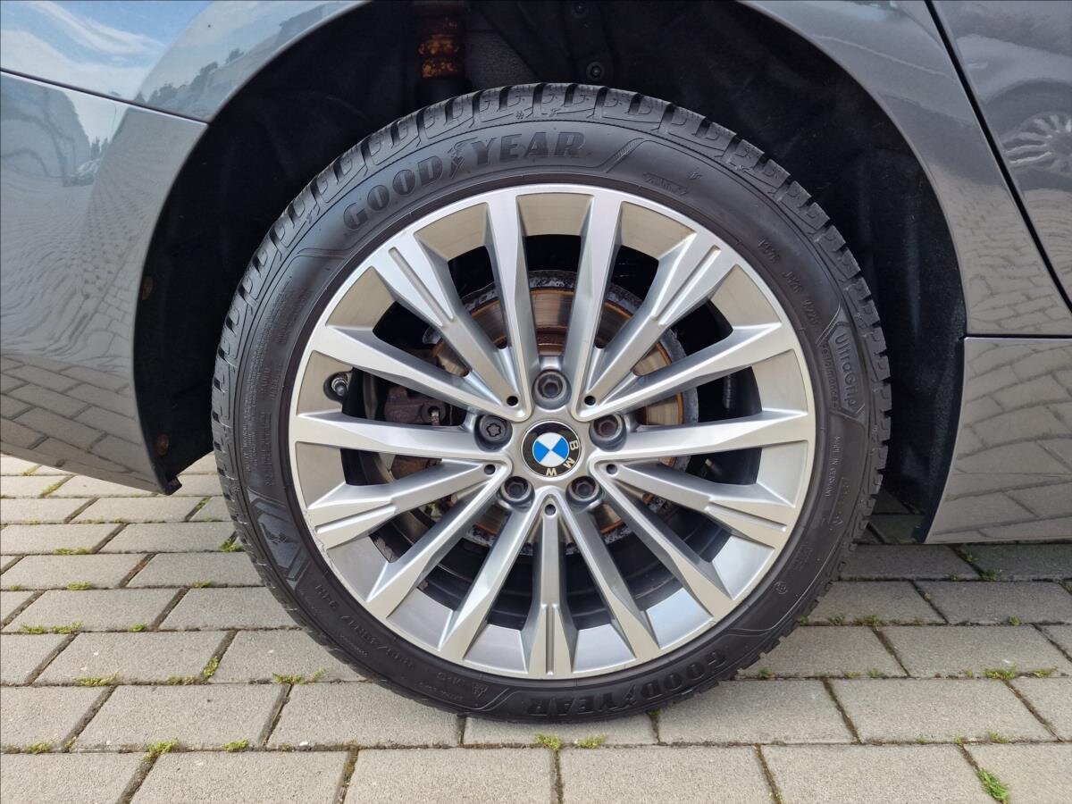 BMW Řada 2 Sedan / Limuzína 2,0 l 110 kw