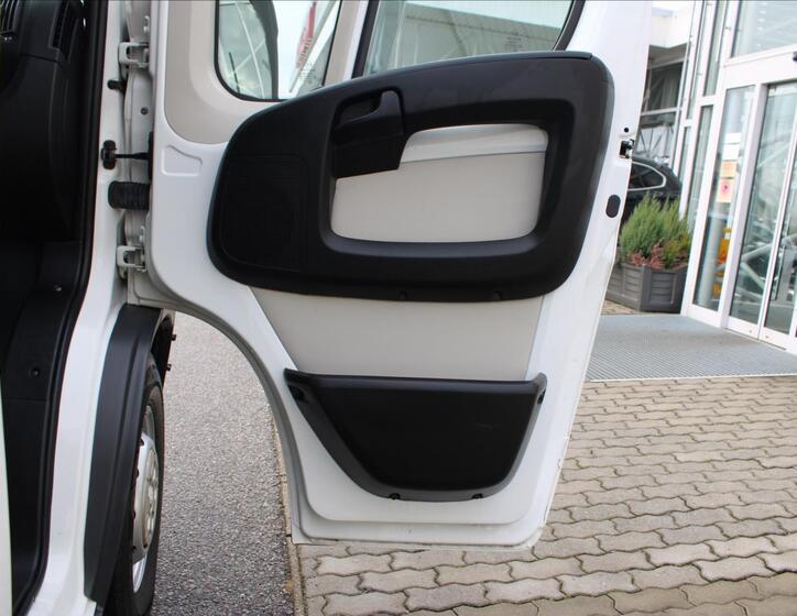 Peugeot Boxer 11