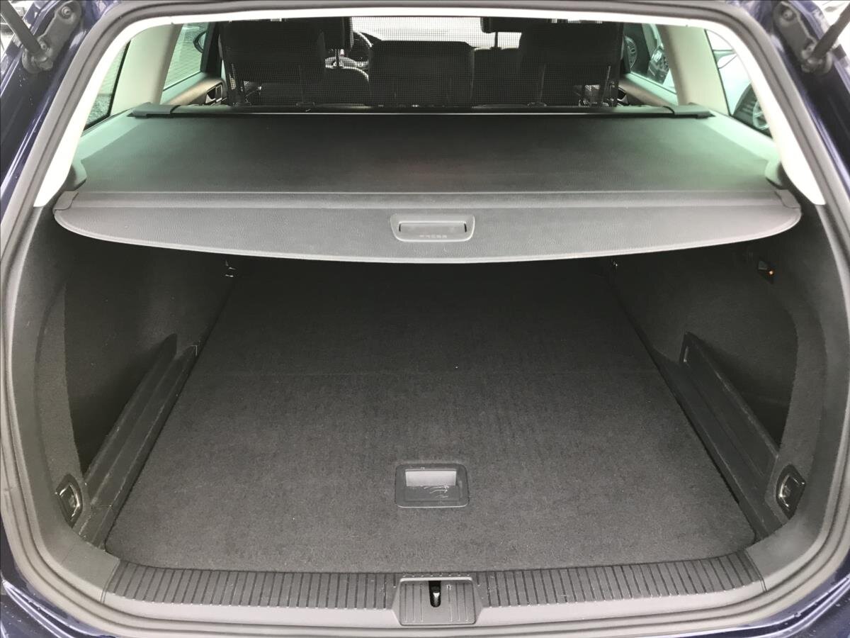 Volkswagen Passat Kombi 2,0 l 140 kw