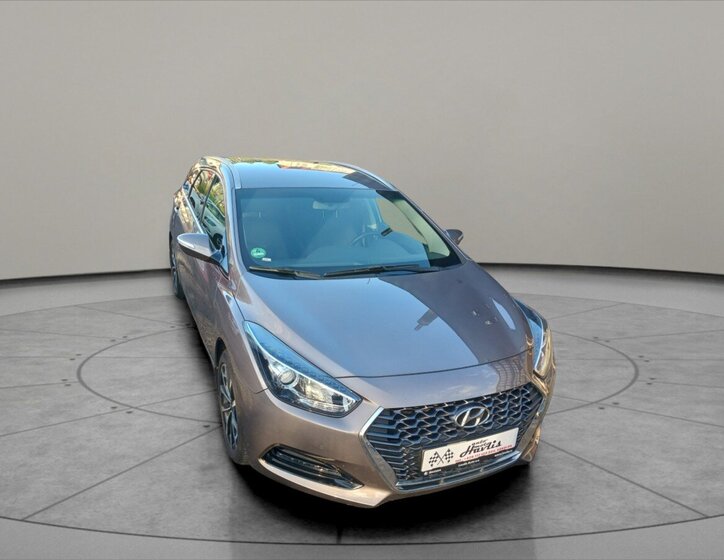 Hyundai i40 Kombi 1,6 l 100 kw