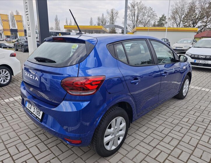 Dacia Sandero Hatchback 999,0 67 kw
