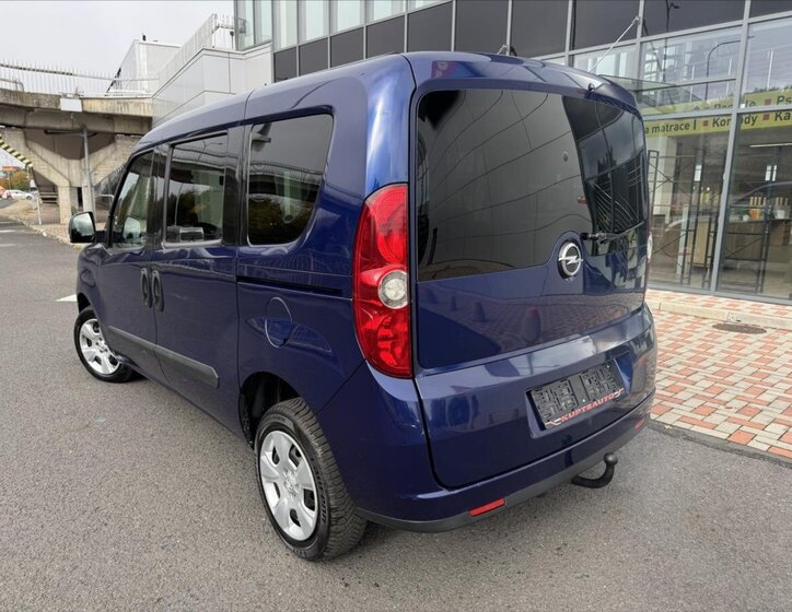 Opel Combo MPV 1,6 l 77 kw