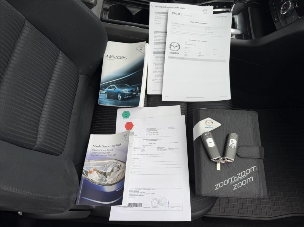 Mazda 6