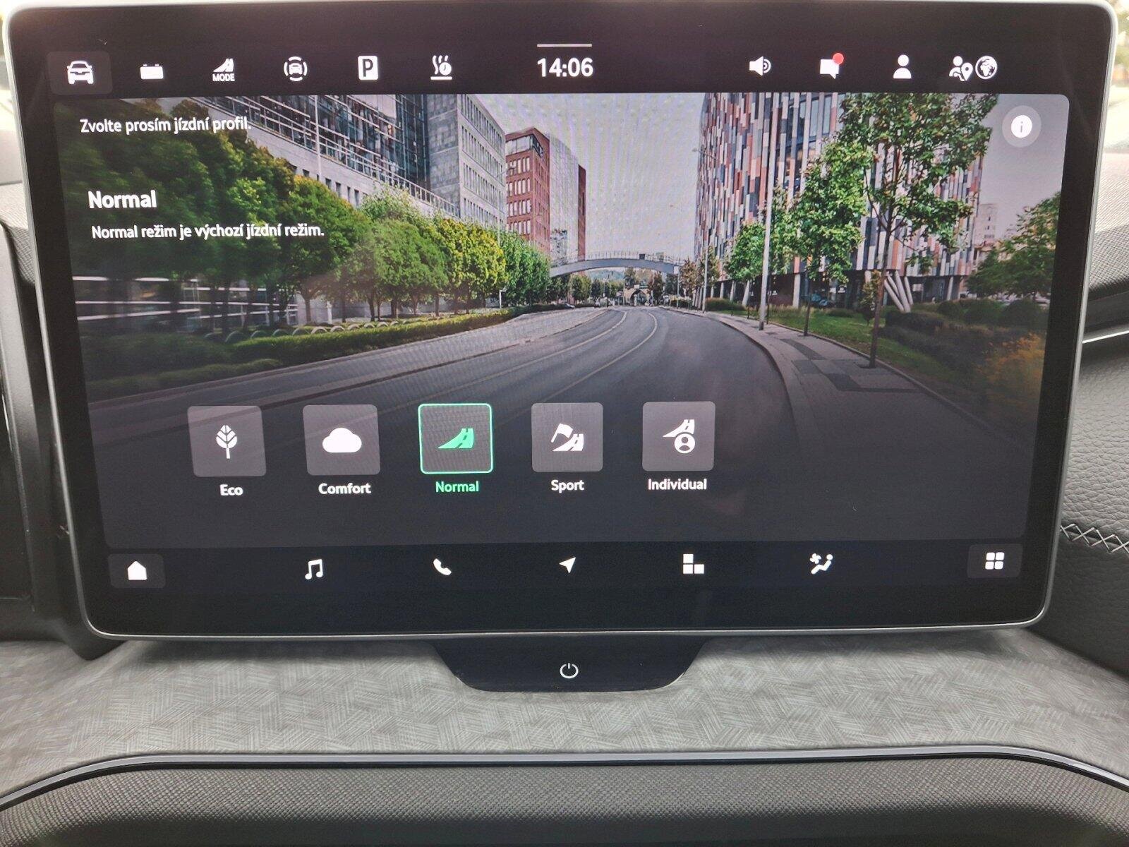 Škoda Kodiaq SUV / Terénní 1,5 l 150 kw